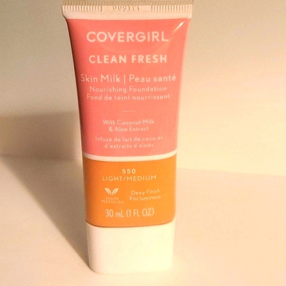 Covergirl clean fresh foundation lot NEW PRICE 4 FOR 7 - Picture 1 of 4